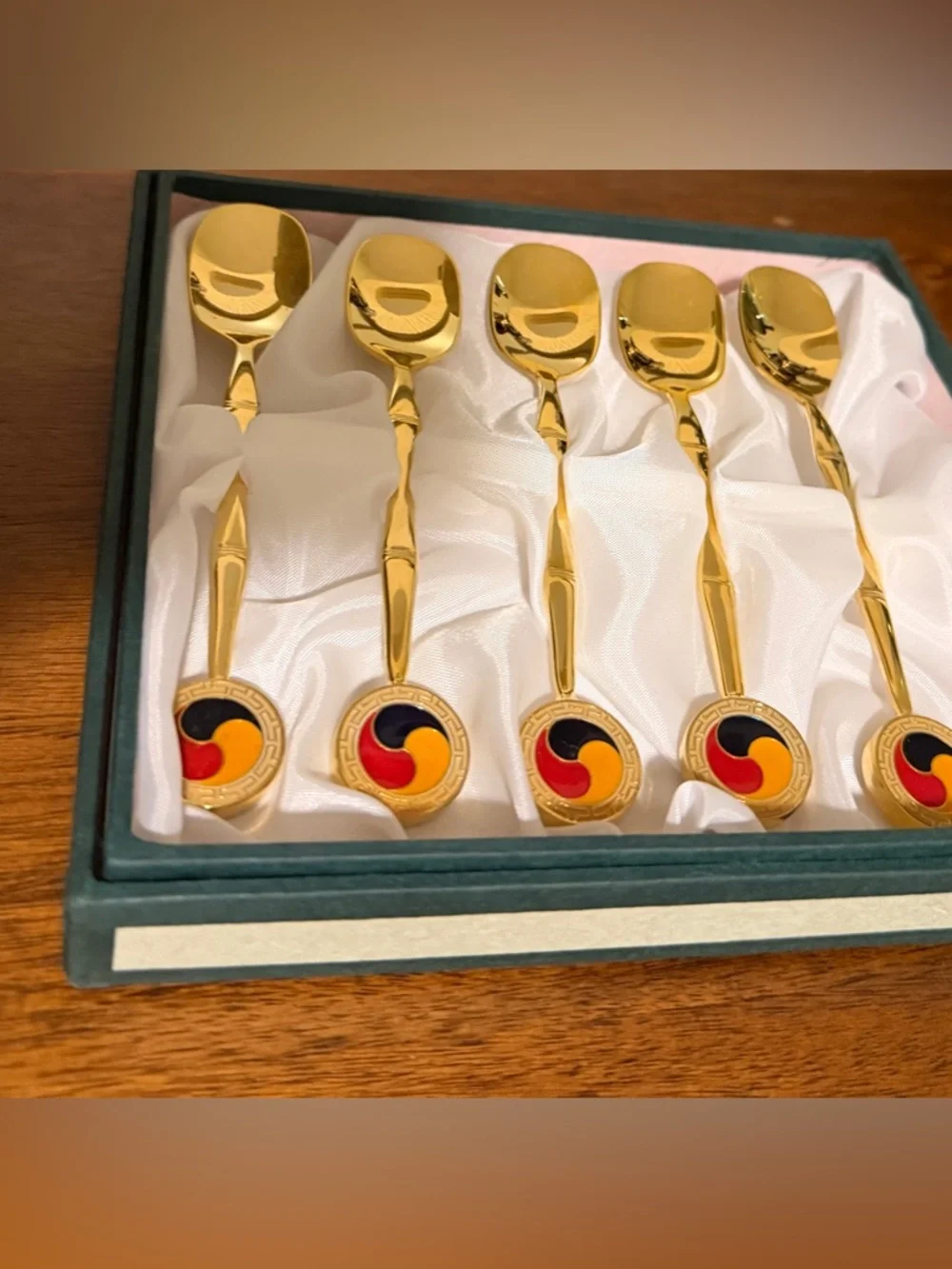 Vintage Boxed Set of 5 Korean 24 Kt Gold